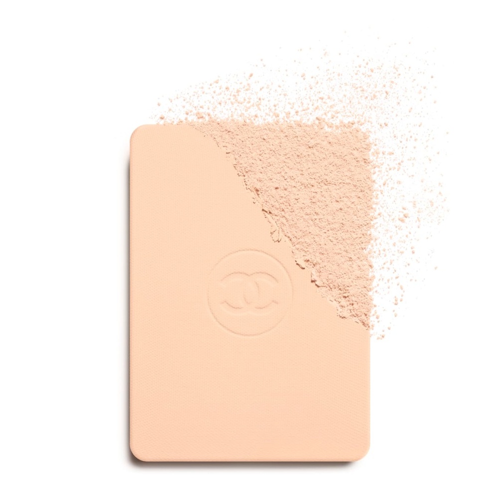 New! CHANEL Ultra Le Teint – All Day Flawless Finish Compact, BR22, NEW in BOX! - Picture 4 of 6